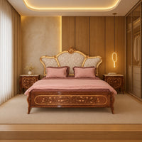 ROYALE Bed