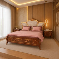 ROYALE Bed